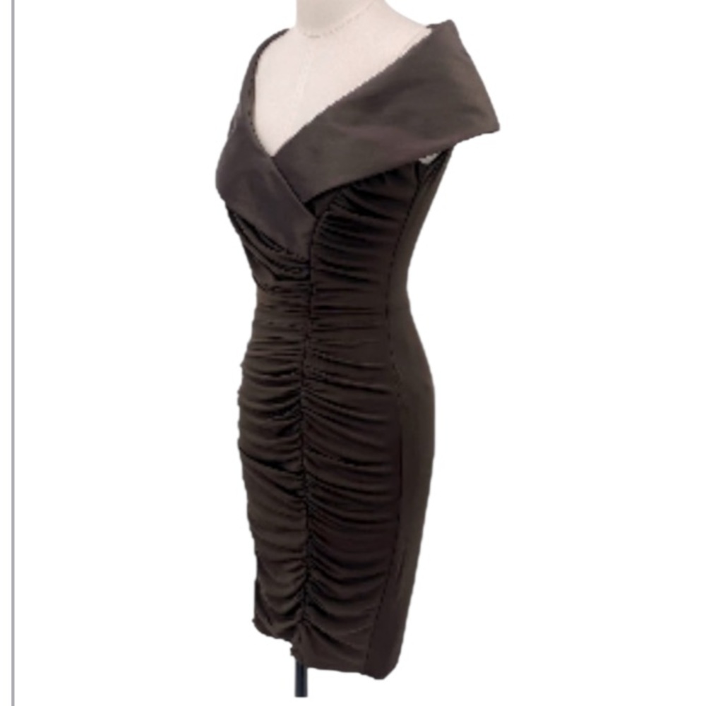 Tadashi Shoji Brown Ruched Satin Portrait Collar Stretch Sheath Cocktail Dress